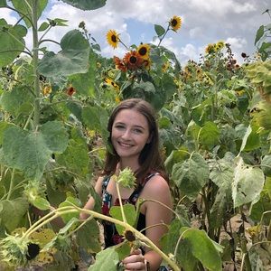 Meet your Posher, Ciara